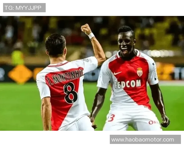 巴黎圣曼与摩纳哥激战在即谁能在法甲赛场上笑到最后